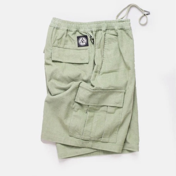 Welcome cargo shorts - Picture 2 of 3